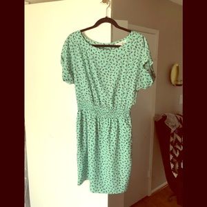 BCBG mint dress! Pockets!